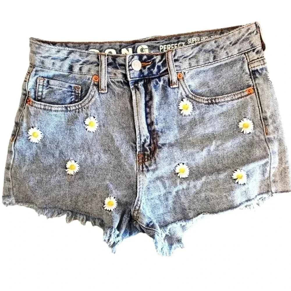 S.O.N.G Shorts Women Juniors 11 Blue Perfect Super High Rise Embroidered Daisy